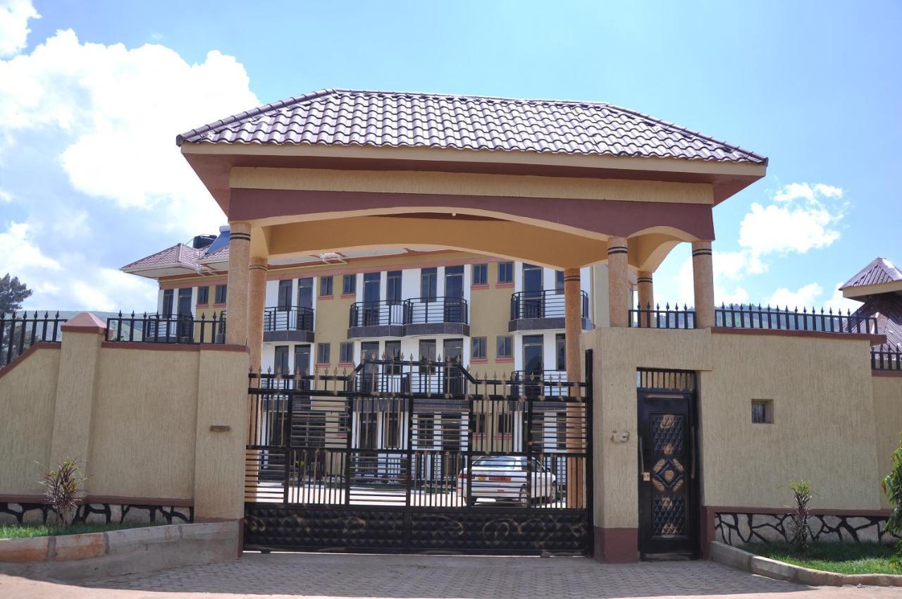 Golden View Hotel Ibanda Buitenkant foto